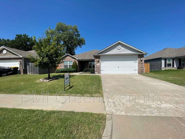 property at 14774 S Hudson Ave