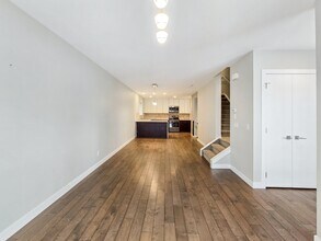 61-30 30 Ave SW in Calgary, AB - Building Photo - Building Photo