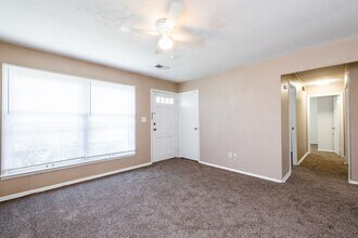 3503 Medford Ct in Louisville, KY - Building Photo - Building Photo