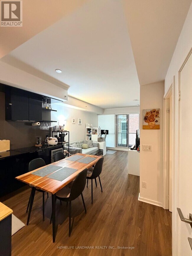 70 Temperance St in Toronto, ON - Building Photo - Building Photo