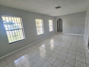 6504 Heather Way in West Palm Beach, FL - Building Photo - Building Photo