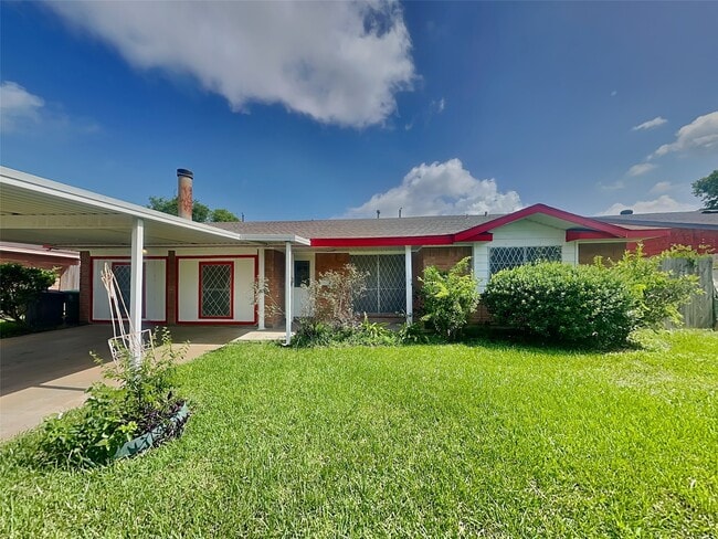 property at 5455 S Acres Dr