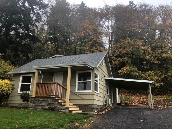 4412 Pacific Way in Longview, WA - Building Photo - Building Photo