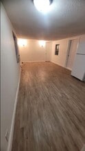 864 E Chestnut Ave in Crestview, FL - Building Photo - Building Photo