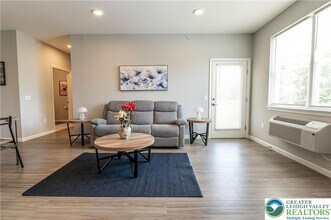 948 N Front St in Allentown, PA - Building Photo - Building Photo