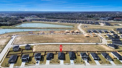 1018 Bluegill Ln in Alvin, TX - Building Photo - Building Photo