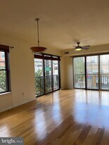 837 N 2nd St in Philadelphia, PA - Building Photo