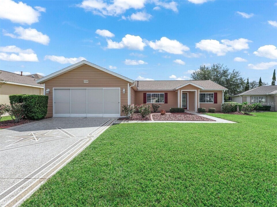 14300 SE 85th Ave in Summerfield, FL - Building Photo