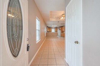 190 Davis St in Humble, TX - Building Photo - Building Photo