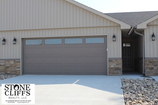 property at 904 Scott Station Rd