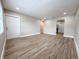 821 3rd St in West Palm Beach, FL - Building Photo