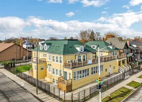 799 E Grand Blvd in Detroit, MI - Building Photo