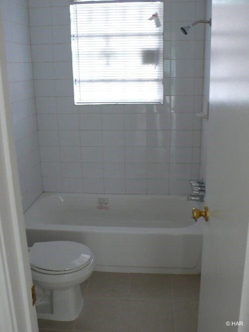 property at 2410 Southmore Blvd