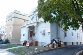 462-466 Morris Ave in Elizabeth, NJ - Building Photo - Building Photo