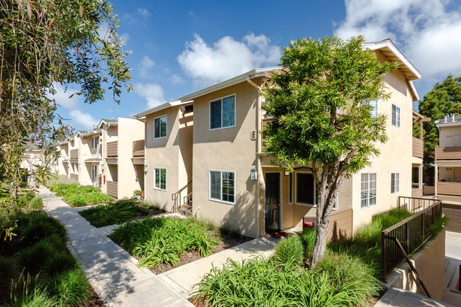 Madison Newport Apartment Homes