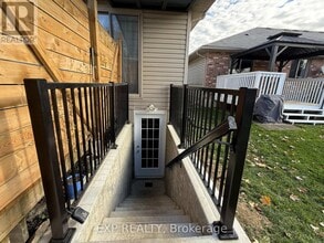 25 Mohawk St in Brantford, ON - Building Photo - Building Photo