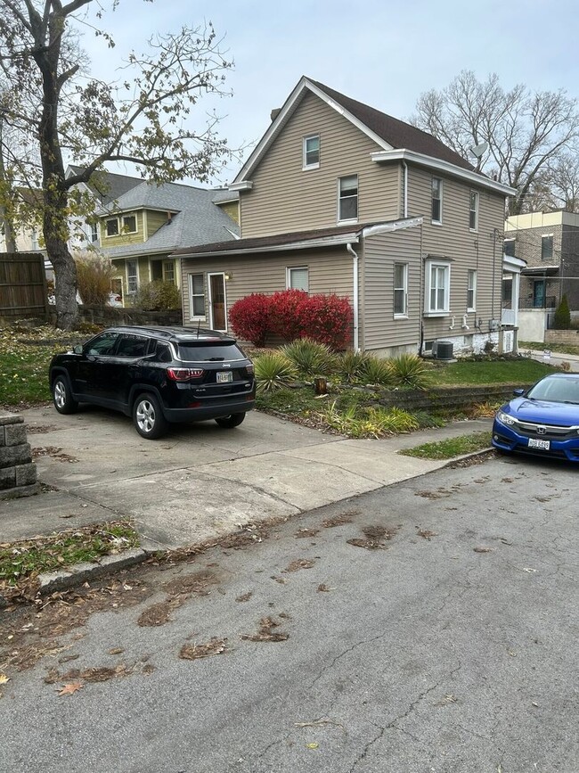 property at 1719 William Howard Taft Rd