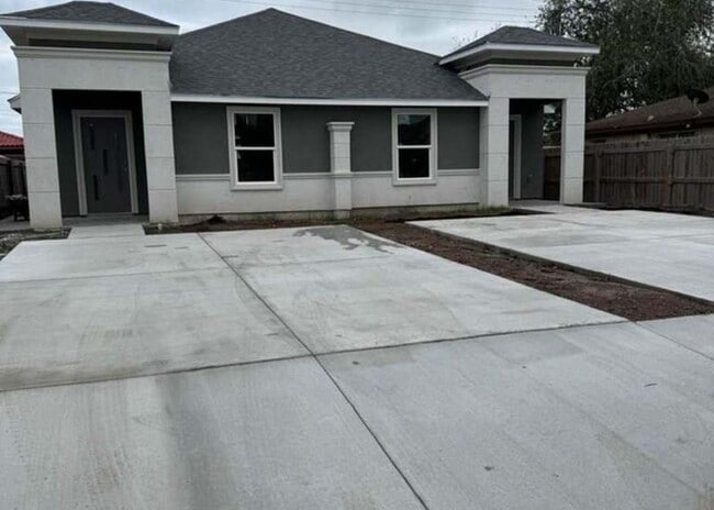 1756 S Isla de Palmas, Unit B
