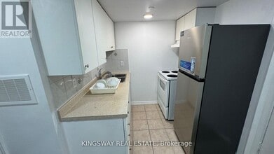 65 Park Crescent in Richmond Hill, ON - Building Photo - Building Photo