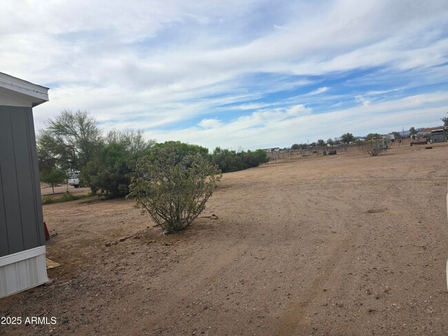 22548 W Skinner Dr in Wittmann, AZ - Building Photo - Building Photo