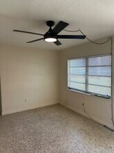 21459 Campbell Dr in Brooksville, FL - Building Photo - Building Photo