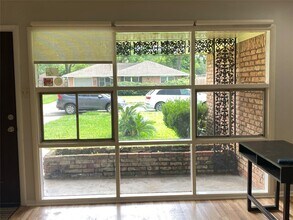 4929 Libbey Dr in Houston, TX - Building Photo - Building Photo