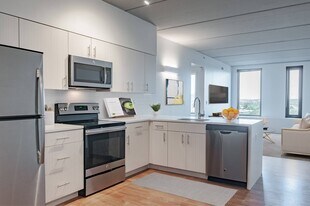 Vue32 in Philadelphia, PA - Building Photo