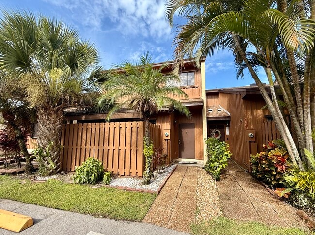 4192 SW 87th Ter