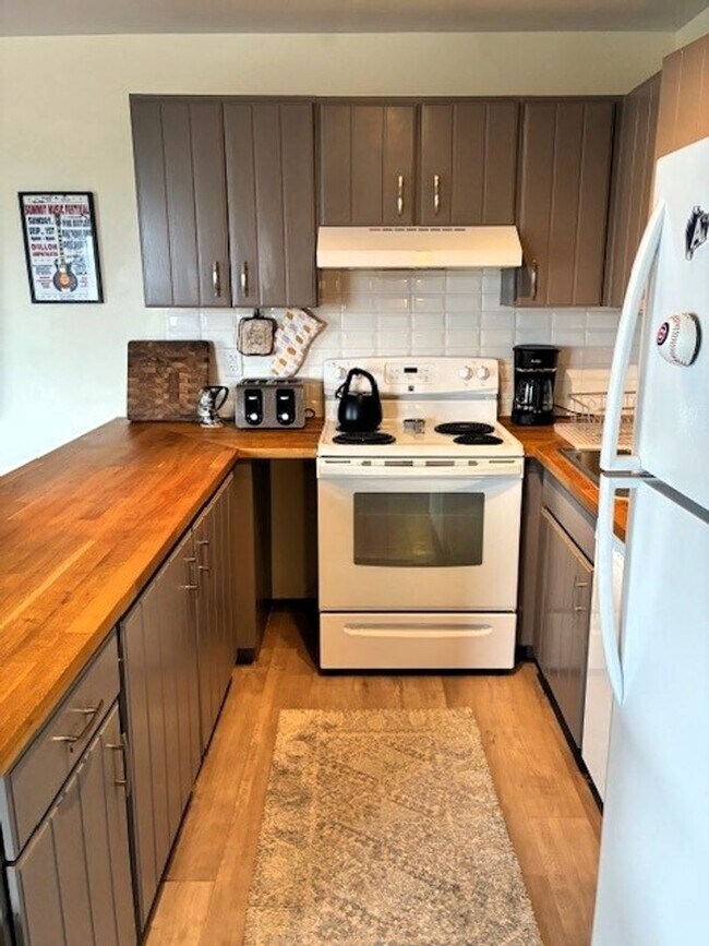180 Evergreen Rd in Dillon, CO - Building Photo - Building Photo