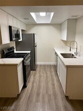 453 N Lamb Blvd in Las Vegas, NV - Building Photo - Building Photo