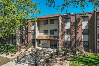1340 9th Ave S in St. Cloud, MN - Building Photo - Building Photo
