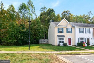 9700 W Midland Way in Fredericksburg, VA - Building Photo - Building Photo
