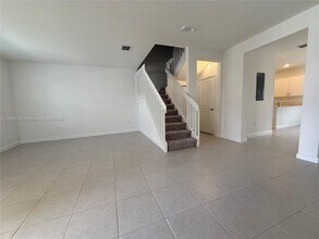 12888 SW 233rd Terrace in Princeton, FL - Foto de edificio - Building Photo