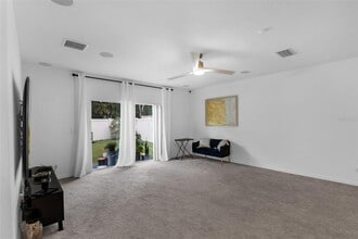 5253 Royal Point Ave in Kissimmee, FL - Building Photo - Building Photo