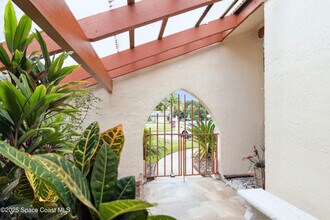 1326 Cherry Hills Rd NE in Palm Bay, FL - Foto de edificio - Building Photo