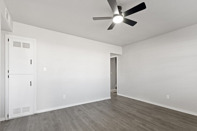 1304 Pinewood Ct in Midwest City, OK - Building Photo - Building Photo