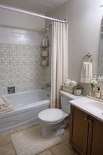 9208-9106 106 Ave NW in Edmonton, AB - Building Photo - Building Photo