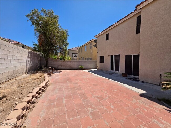 10772 Glacier Rapids Ct in Henderson, NV - Building Photo - Building Photo