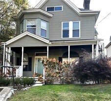 25 Grant Ave in Bellevue, PA - Building Photo