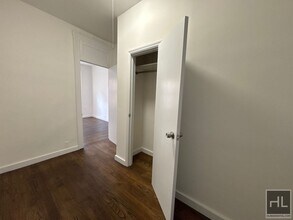 YORK AVENUE, Unit 2E in New York, NY - Foto de edificio - Building Photo