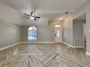 7005 Longo Dr in The Colony, TX - Foto de edificio - Building Photo