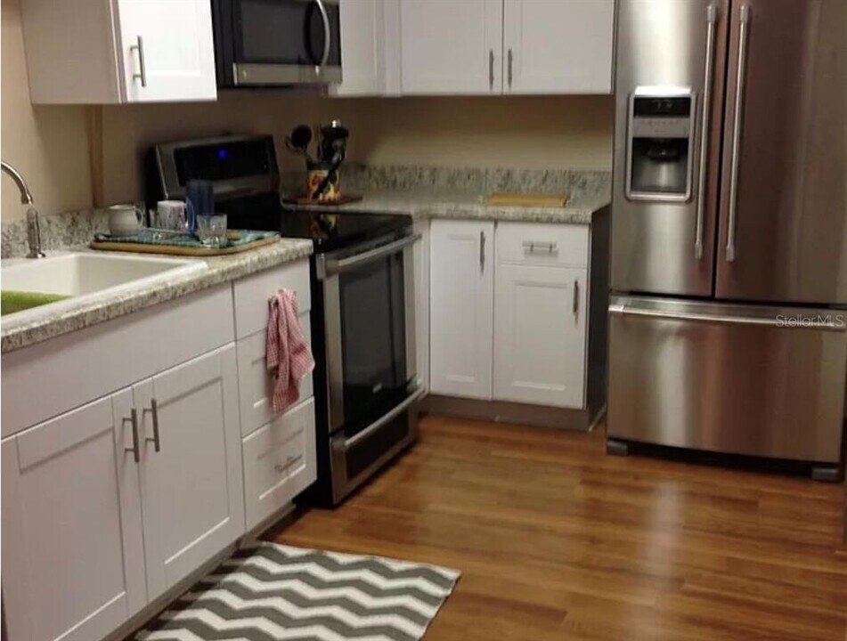 50 Harbor View Ln in Belleair Bluffs, FL - Building Photo