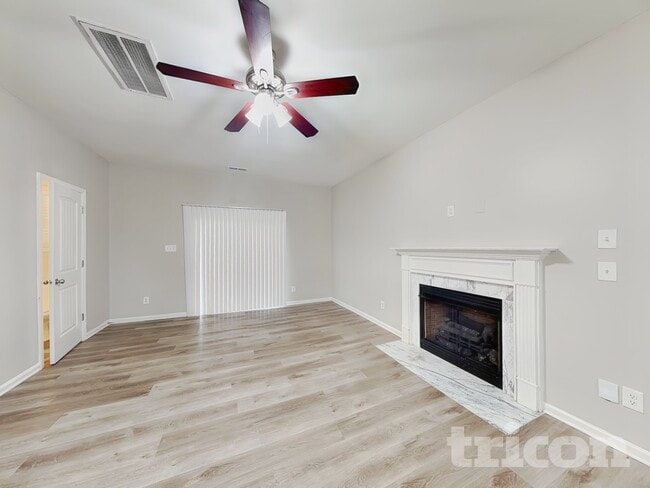 1218 Azalea Dr in Zebulon, NC - Building Photo - Building Photo