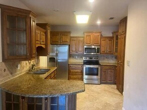 438 St Croix Dr in Laredo, TX - Building Photo - Building Photo