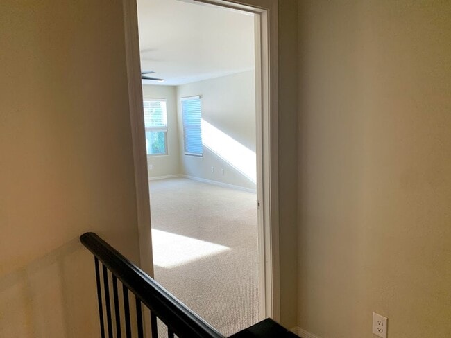 4650 E Tierra Buena Ln