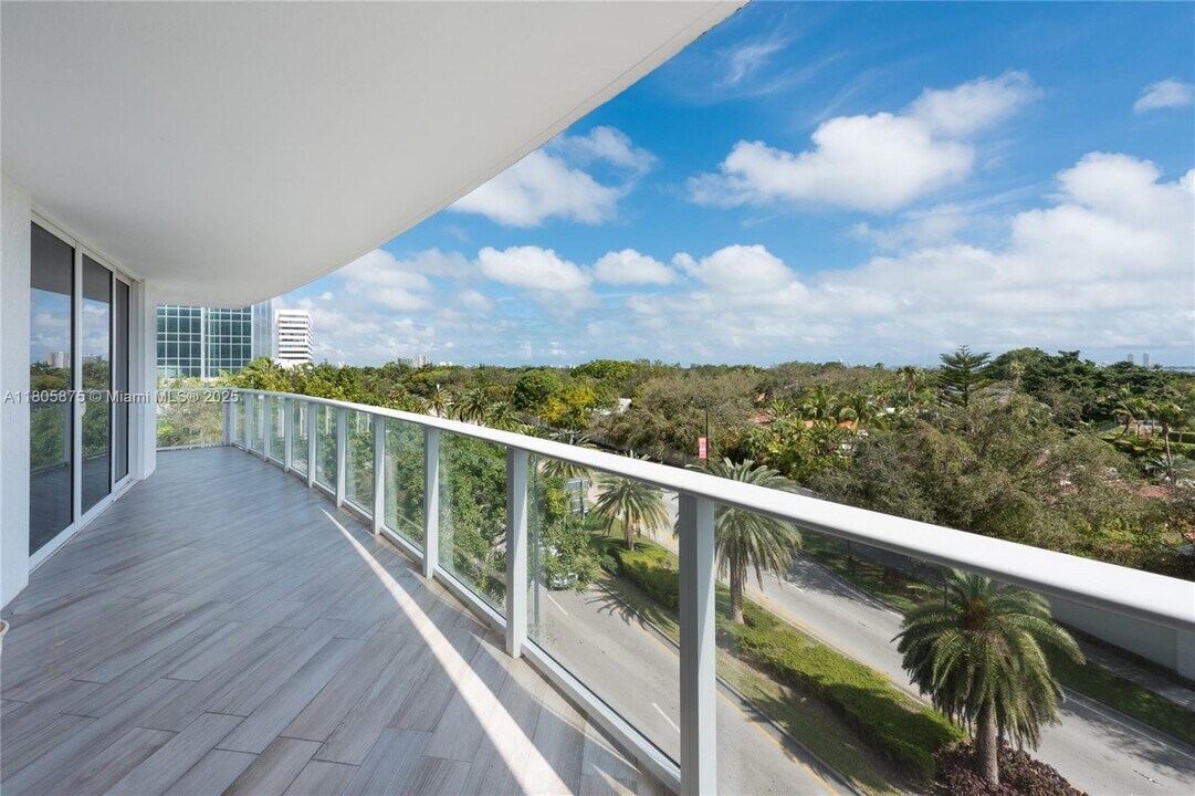 4250 Biscayne Blvd, Unit 501 in Miami, FL - Building Photo