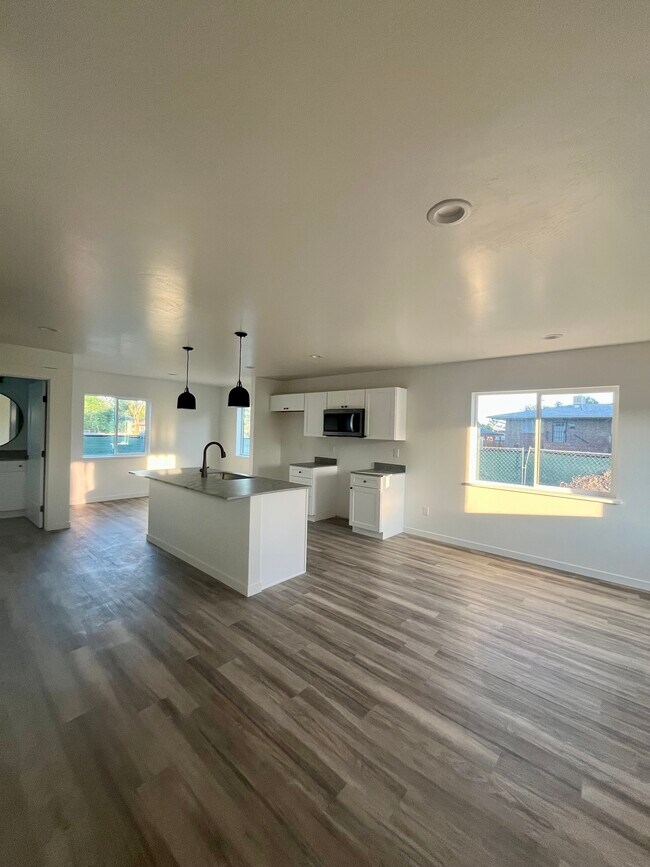 1320 Elm Ave in Grand Junction, CO - Building Photo - Building Photo