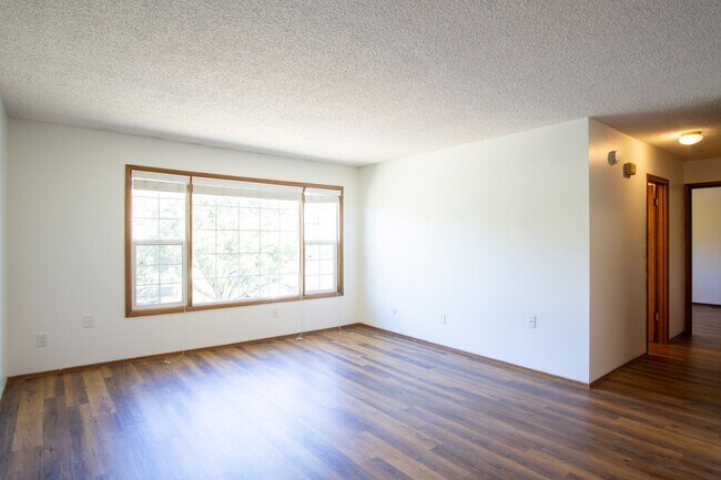 2130 NE Clackamas St-Unit -2130-08 in Portland, OR - Building Photo - Building Photo