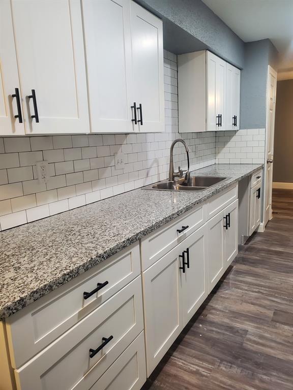 6200 W Tidwell Rd in Houston, TX - Building Photo - Building Photo