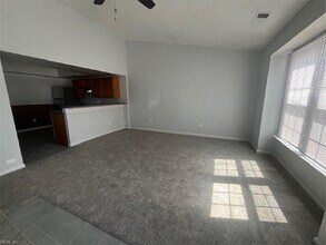 1212 Haig Cir in Virginia Beach, VA - Foto de edificio - Building Photo